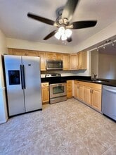 18927 Birdseye Dr in Germantown, MD - Building Photo - Building Photo