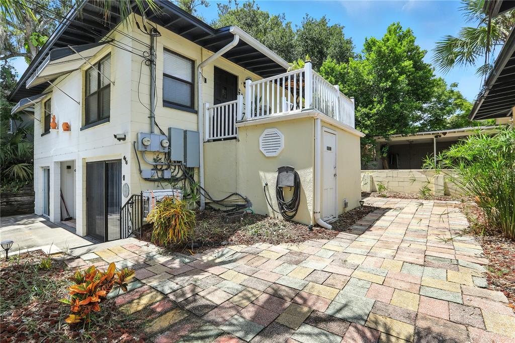 614 N Hyer Ave in Orlando, FL - Building Photo