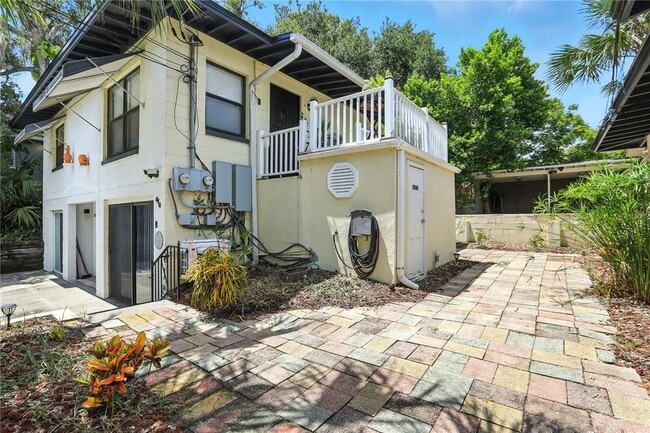 property at 614 N Hyer Ave