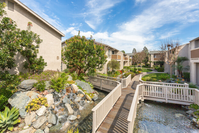 Pinecreek Apartments in Costa Mesa, CA - Building Photo - Building Photo