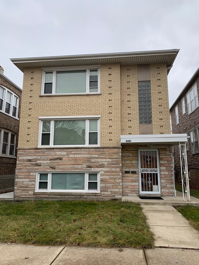 property at 4221 S Mozart St