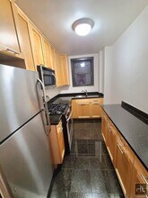 EAST 49 STREET in New York, NY - Building Photo - Building Photo