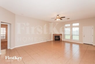 5914 Rosemary Circle in Baytown, TX - Building Photo - Building Photo