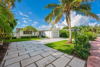 740 S Shore Dr in Miami Beach, FL - Building Photo - Building Photo