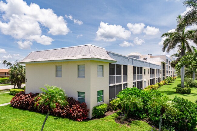 Sands of Marco in Marco Island, FL - Building Photo - Building Photo