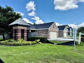 17454 Wigeon Way Dr in Humble, TX - Building Photo