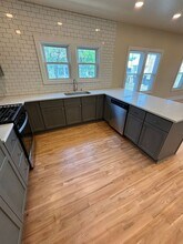 901 E Center St in Milwaukee, WI - Building Photo - Building Photo