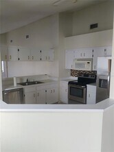 2113 HATTERAS in Lakeland, FL - Building Photo - Building Photo