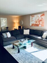 1339 N Dearborn St, Unit 4H in Chicago, IL - Building Photo - Building Photo