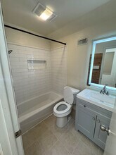 4607 Avenue B, Unit A in Austin, TX - Building Photo - Building Photo