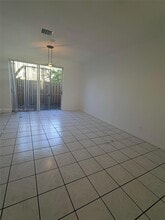 21300 NE 8th Ct in Miami, FL - Building Photo - Building Photo