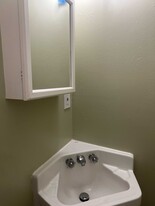 2124 90th Ave in Oakland, CA - Building Photo