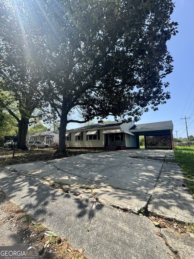 201 Meadowdale Dr in Warner Robins, GA - Building Photo - Building Photo