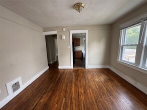 61 Ackley Ave in Johnson City, NY - Building Photo - Building Photo