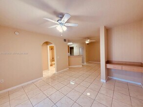 204 Belmont Ln in North Lauderdale, FL - Building Photo - Building Photo