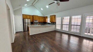 2830 Hickory Bend Dr in Garland, TX - Building Photo - Building Photo