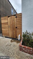 1912 S 19th St, Unit 1 in Philadelphia, PA - Building Photo