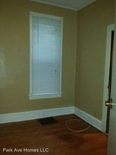 1906 Pierce St NE in Minneapolis, MN - Building Photo - Building Photo