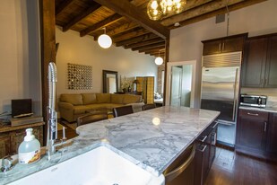 5 Braemore Rd, Unit 12A in Boston, MA - Building Photo