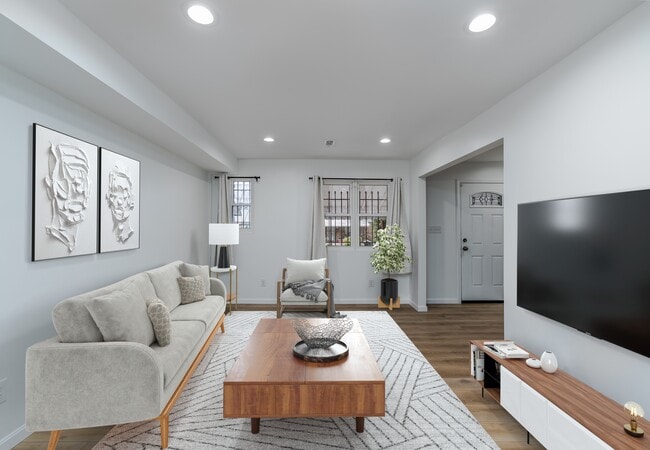 5120 Queensberry Ave in Baltimore, MD - Building Photo - Building Photo