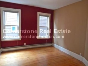 16 Fisher Ave in Boston, MA - Building Photo - Building Photo