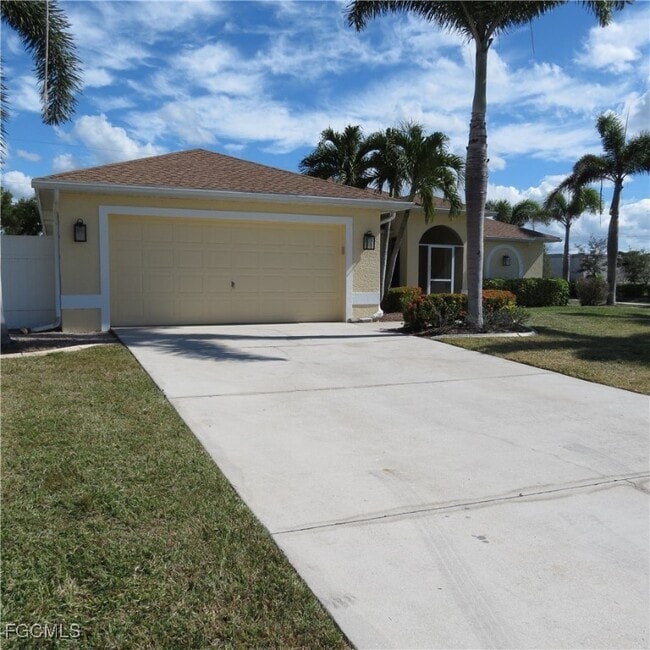 4145 SW 9th Ave in Cape Coral, FL - Building Photo - Building Photo