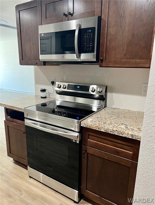 192 Palm Ave in Bullhead City, AZ - Building Photo - Building Photo