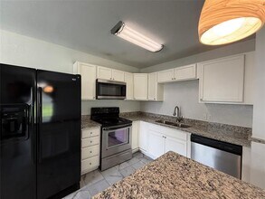 3400 Chatham Ct in Forest Hill, TX - Building Photo - Building Photo