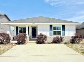 5167 Carmell Ridge Cir in Milton, FL - Building Photo