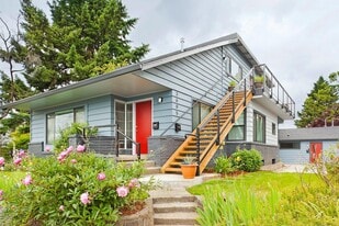 3605 SW Troy St in Portland, OR - Building Photo