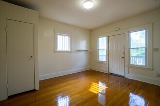 1020 Madison St in Syracuse, NY - Building Photo - Building Photo