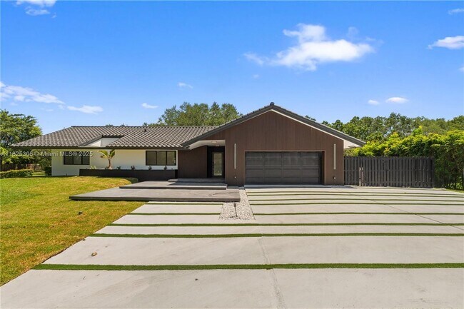 property at 5020 Hawkhurst Ave