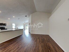 311 Hartwell Ln in Davenport, FL - Building Photo - Building Photo