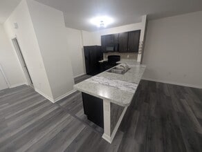 9710 Hound Chase Dr in Gibsonton, FL - Building Photo - Building Photo