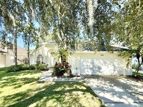 4768 Ridgemoor Cir in Palm Harbor, FL - Building Photo - Building Photo