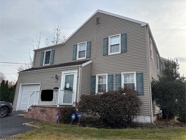 property at 434 W Inman Ave