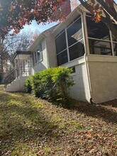 1042 Peck Rd in Richmond, VA - Building Photo - Building Photo