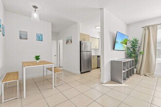 7340 Harding Ave in Miami Beach, FL - Building Photo - Building Photo