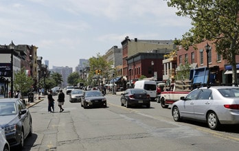 112 Washington St in Hoboken, NJ - Building Photo - Building Photo