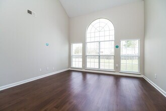 202 Jack Patton Cove in La Vergne, TN - Building Photo - Building Photo