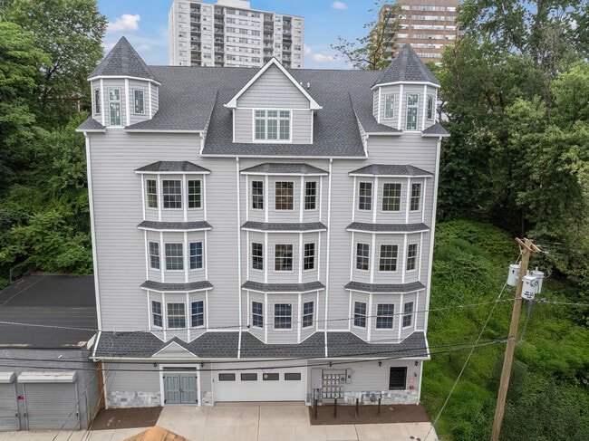 Woodside Heights in Newark, NJ - Foto de edificio - Building Photo