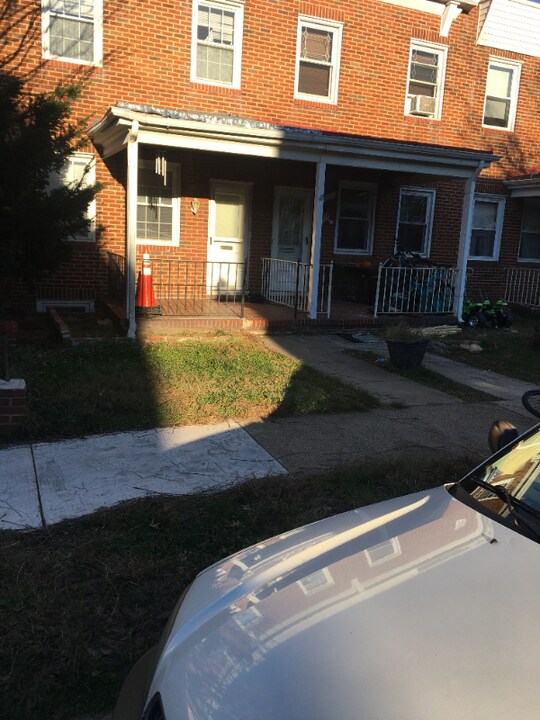 2033 Griffis Ave Photo