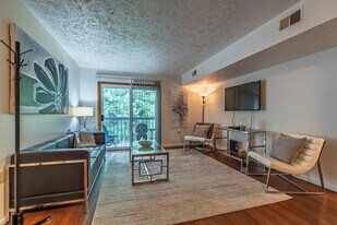 Yorkshire Place Apartments in Howell, MI - Building Photo