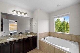 8820 Turnstone Shore Ln in Riverview, FL - Building Photo - Building Photo