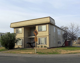 5630 Odea Dr in Sacramento, CA - Building Photo - Building Photo