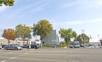 Equinox in Palo Alto, CA - Foto de edificio - Building Photo