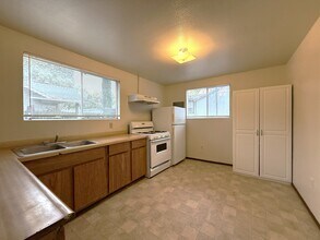 612 W 2nd Ave in Chico, CA - Building Photo - Building Photo