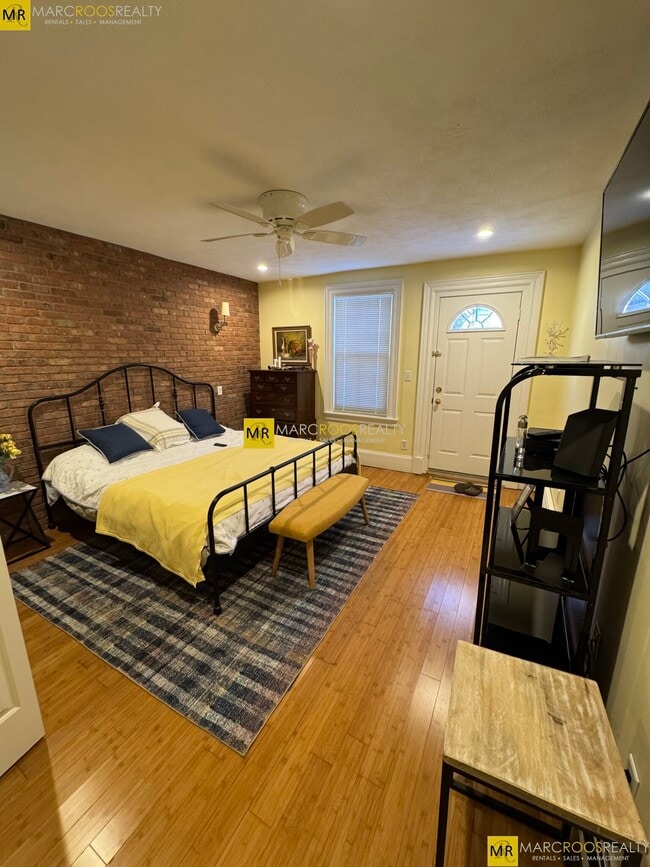 403 Marlborough St, Unit 9 in Boston, MA - Building Photo - Building Photo