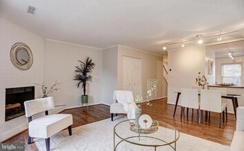 927 S Rolfe St in Arlington, VA - Building Photo - Building Photo