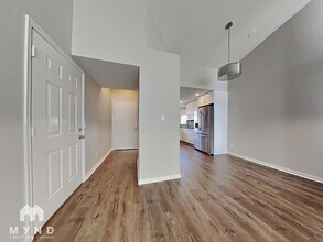 413 W Renee Dr in Phoenix, AZ - Foto de edificio - Building Photo